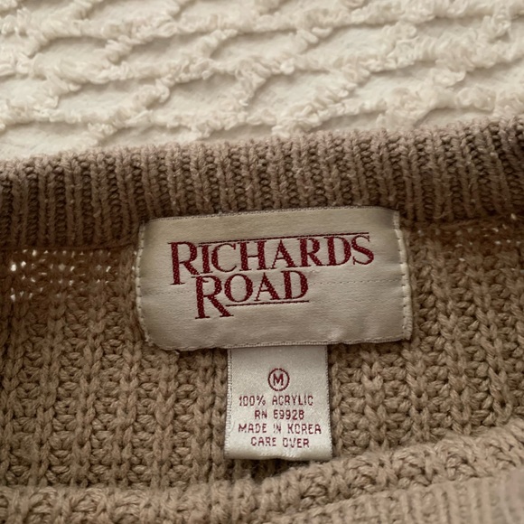 Comfy Oversized Vintage Sweater | Men’s Medium - Picture 2 of 2